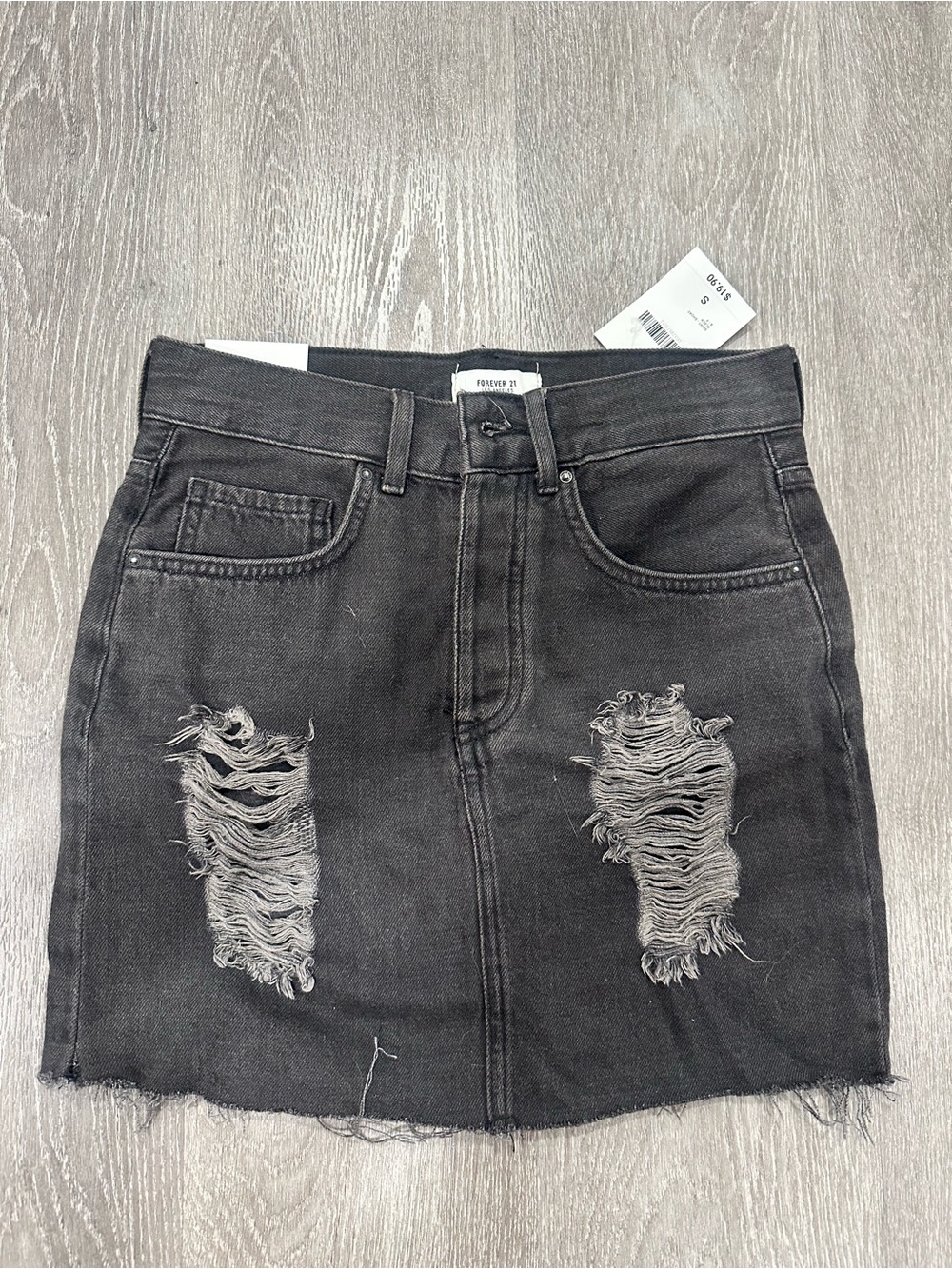Forever 21 Black Distressed Button-Front Denim Skirt